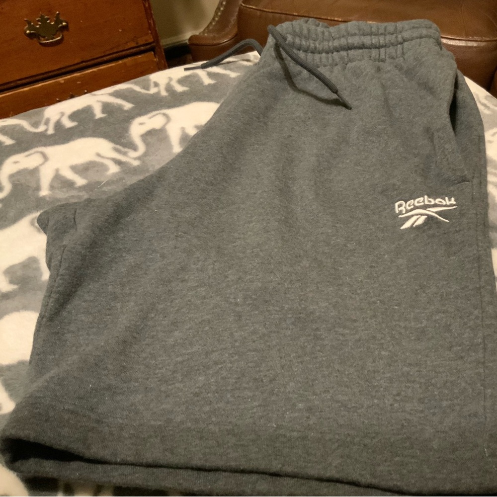 REEBOK men’s gray shorts.  Size M.